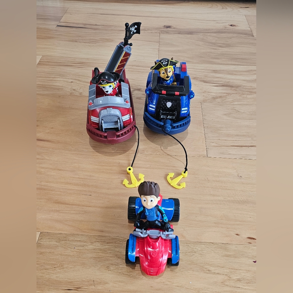 Paw Patrol Pirate Adventure Playset with Pups